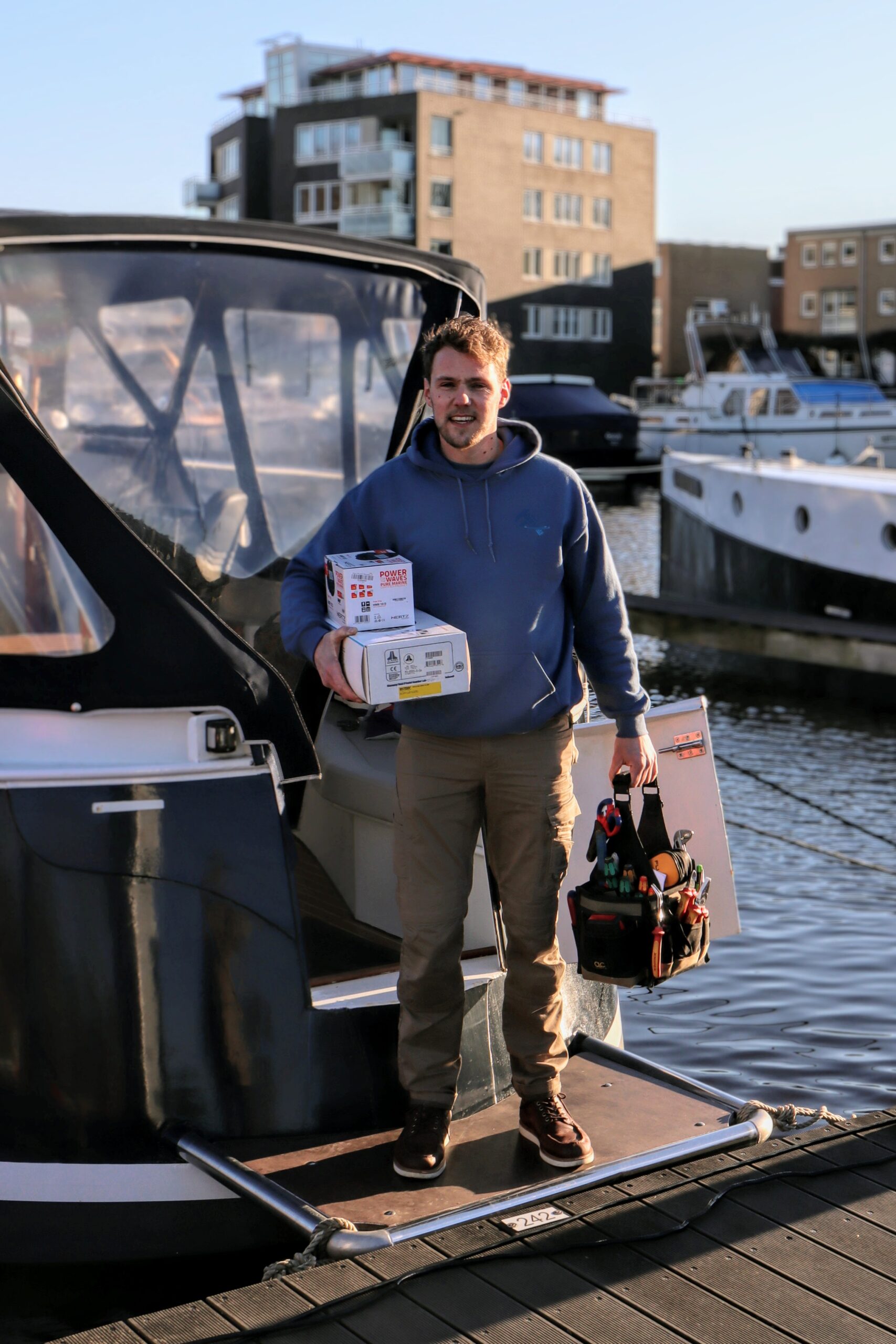 20240110163814_IMG_4134~2 (2) Scheepselektricien